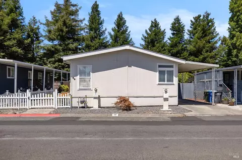 58 Estrella Dr, Rohnert Park, CA 94928