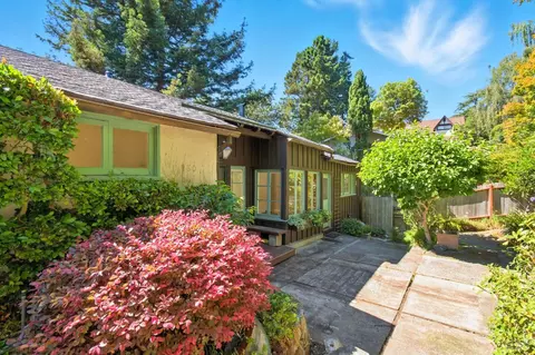 Exterior - 980 Euclid Ave, Berkeley, CA 94708 photo 2 of 11