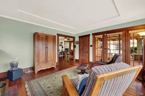 Living - 739 Benicia Rd, Vallejo, CA 94591 photo 5 of 7