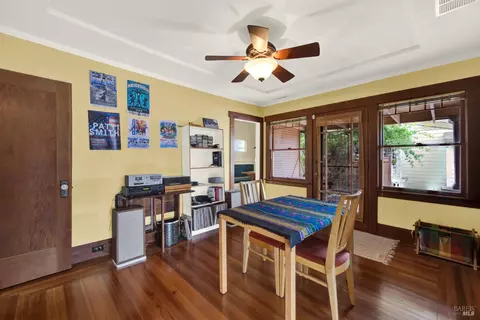 Dining - 739 Benicia Rd, Vallejo, CA 94591 photo 3 of 6