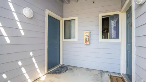 1201 Glen Cove Pkwy #602, Vallejo, CA 94591
