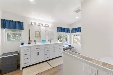 Bath - 420 Sky Oaks Dr, Angwin, CA 94508 photo 1 of 5