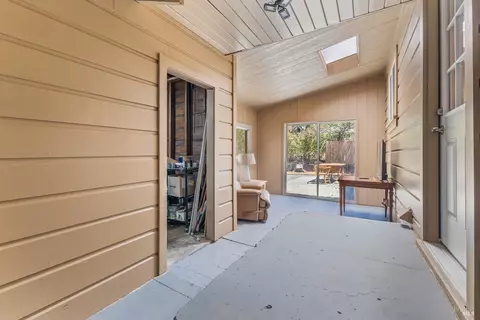 Entry Way - 420 Sky Oaks Dr, Angwin, CA 94508 photo 4 of 4