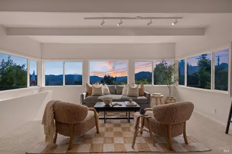 294 Scenic Rd, Fairfax, CA 94930