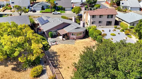 View/Area - 140 Bluebell Pl, Vallejo, CA 94591 photo 8 of 11
