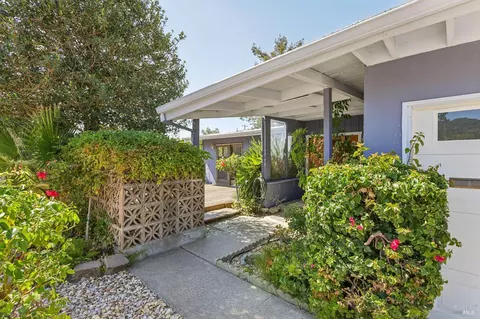 833 Estancia Way, San Rafael, CA 94903