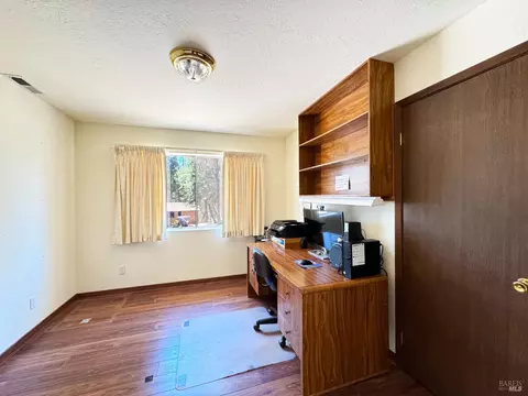 1617 Alcott Ln, Willits, CA 95490 photo 4