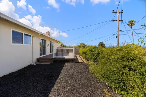 Exterior - 425 Gonzaga Ave, Vallejo, CA 94589 photo 6 of 6