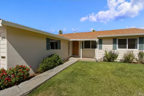 Exterior - 425 Gonzaga Ave, Vallejo, CA 94589 photo 1 of 6