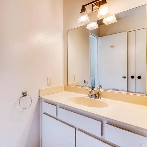 115 Mitchell Dr, Fairfax, CA 94930 photo 17