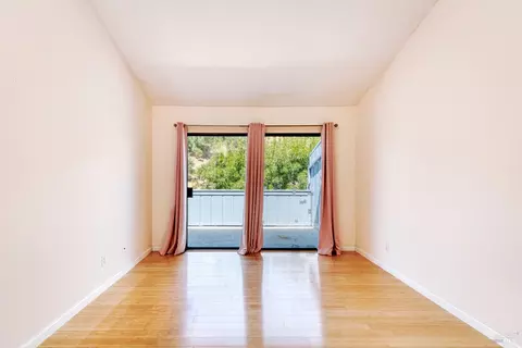 115 Mitchell Dr, Fairfax, CA 94930 photo 11