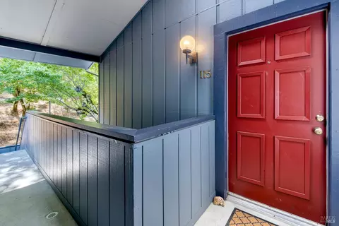 115 Mitchell Dr, Fairfax, CA 94930 photo 3