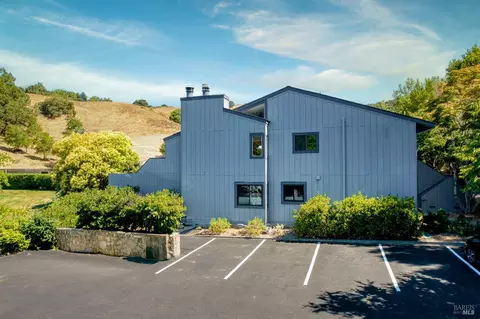 115 Mitchell Dr, Fairfax, CA 94930 photo 24