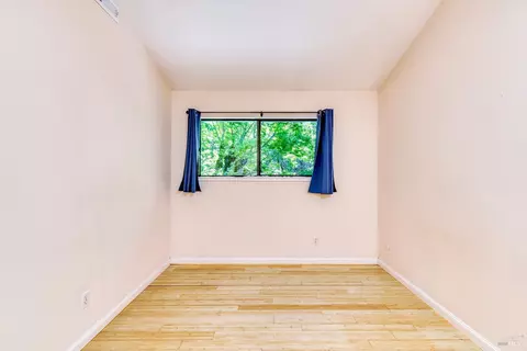 115 Mitchell Dr, Fairfax, CA 94930 photo 15