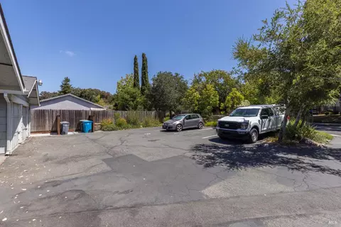 137 Power Dr, Vallejo, CA 94589 photo 9