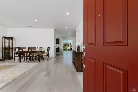 8707 Aquamarine Dr, Vallejo, CA 94591 photo 4