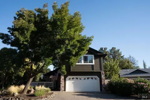 317 Judith Ct, Windsor, CA 95492 photo 2