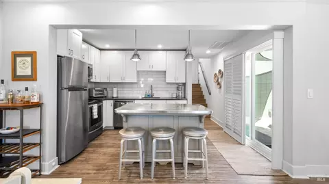 2364 Clay St, Napa, CA 94559