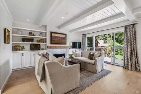 216 Laverne Ave, Mill Valley, CA 94941 photo 2