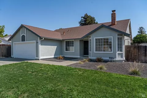 729 Madonna Dr, Suisun City, CA 94585