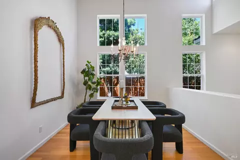 15 Moore Rd, Novato, CA 94949 photo 3