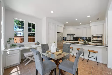 15 Moore Rd, Novato, CA 94949 photo 14