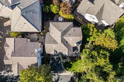 View/Area - 6052 Stonehouse Dr, Vallejo, CA 94591 photo 2 of 7