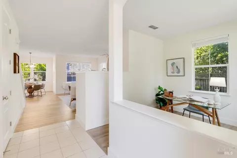 Entry Way - 6052 Stonehouse Dr, Vallejo, CA 94591 photo 1 of 7