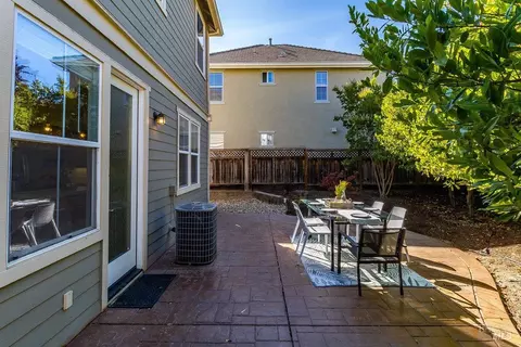 Exterior - 6052 Stonehouse Dr, Vallejo, CA 94591 photo 7 of 14