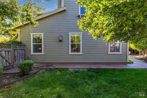 Exterior - 6052 Stonehouse Dr, Vallejo, CA 94591 photo 10 of 14