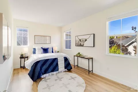 Bedroom - 6052 Stonehouse Dr, Vallejo, CA 94591 photo 5 of 7