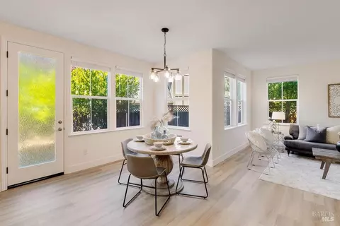 Dining - 6052 Stonehouse Dr, Vallejo, CA 94591 photo 2 of 2