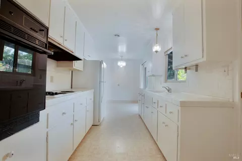 112 Fairfax Ct, Vallejo, CA 94591 photo 8