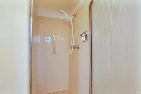112 Fairfax Ct, Vallejo, CA 94591 photo 20