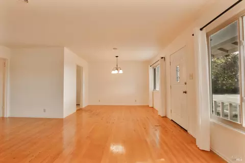 112 Fairfax Ct, Vallejo, CA 94591 photo 6