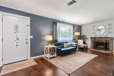 1726 Gershwin Cir, Fairfield, CA 94533 photo 3