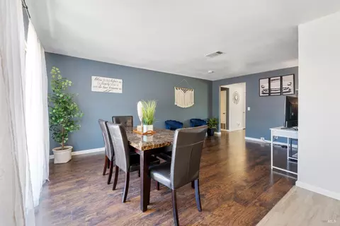 1726 Gershwin Cir, Fairfield, CA 94533 photo 11