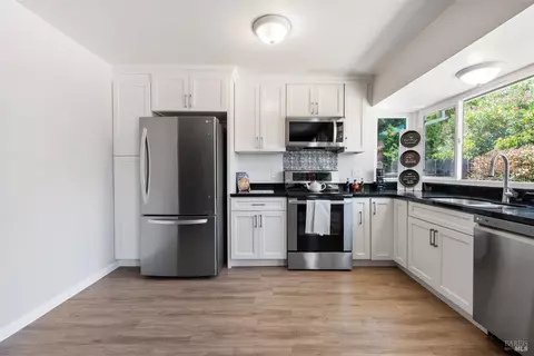 1726 Gershwin Cir, Fairfield, CA 94533 photo 9