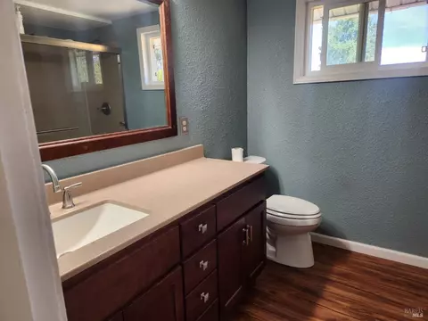 Bath - 1751 Hearst Willits Rd, Willits, CA 95490 photo 1 of 3