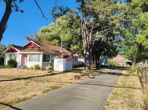 Exterior - 1751 Hearst Willits Rd, Willits, CA 95490 photo 2 of 12
