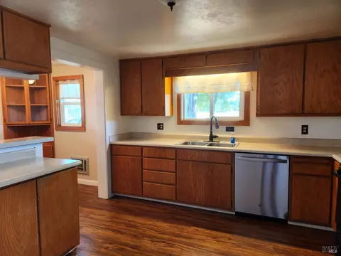Kitchen - 1751 Hearst Willits Rd, Willits, CA 95490 photo 3 of 3