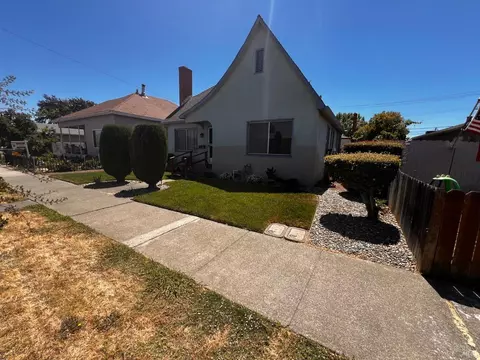 Exterior - 817 Broadway St, Fairfield, CA 94533 photo 3 of 16