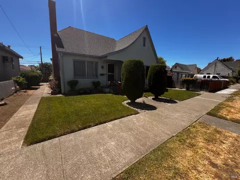 817 Broadway St, Fairfield, CA 94533