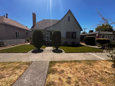 Exterior - 817 Broadway St, Fairfield, CA 94533 photo 2 of 16