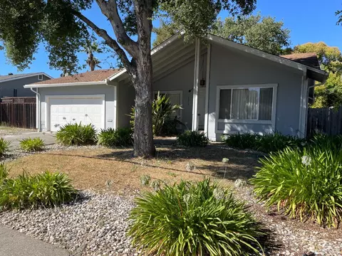 2010 Feliz Rd, Novato, CA 94945