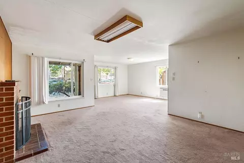 325 Cottonwood Dr, Vallejo, CA 94591 photo 8