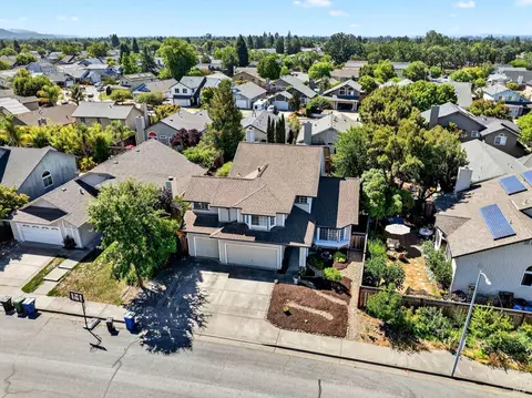 View/Area - 688 Natalie Dr, Windsor, CA 95492 photo 1 of 4