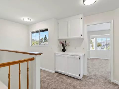 Entry Way - 688 Natalie Dr, Windsor, CA 95492 photo 5 of 7