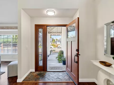 Entry Way - 688 Natalie Dr, Windsor, CA 95492 photo 1 of 7