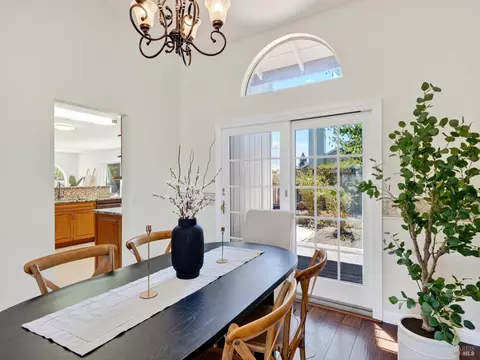 Dining - 688 Natalie Dr, Windsor, CA 95492 photo 2 of 2